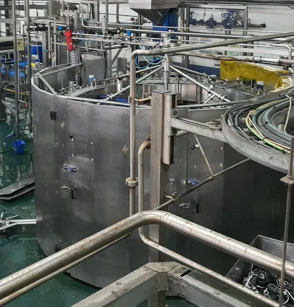 LC608 Linea imbott. in vetro usata X sidro 32000 BPH