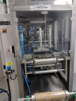 LC623 Linea termoformatrice confez. bicchieri d'acqua
