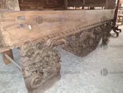 10#9425 Letto baldacchino e Tavolo