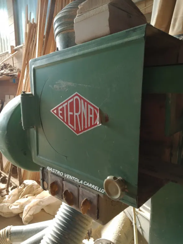 Levigatrice a nastro per legno e lucidatura metalli