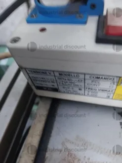 1#9698 Linea di assemblaggio per sistemi di conversione a gas per automotive e arredi ufficio