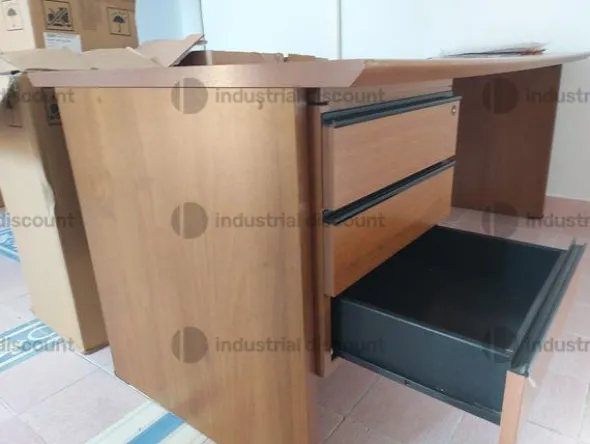 1#9698 Linea di assemblaggio per sistemi di conversione a gas per automotive e arredi ufficio