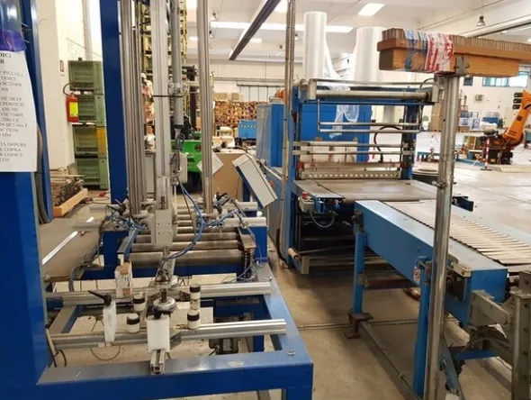 18#5759 Linea di imballaggio robotizata