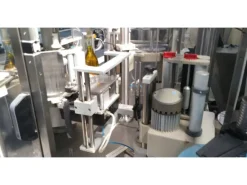 Linea di imbottigliamento olio e liquidi di bassa densità