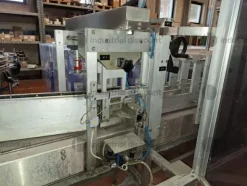 1#9381 Linea di imbottigliamento vino