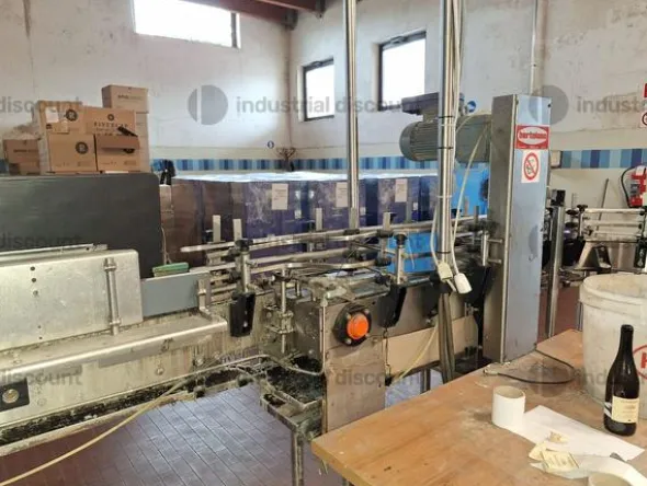 1#9381 Linea di imbottigliamento vino