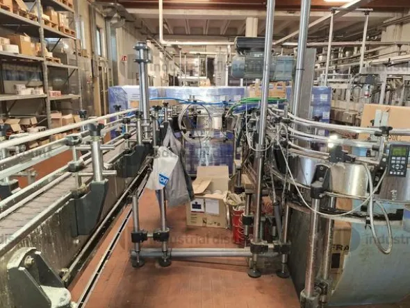 1#9381 Linea di imbottigliamento vino