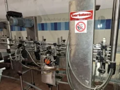 1#9381 Linea di imbottigliamento vino