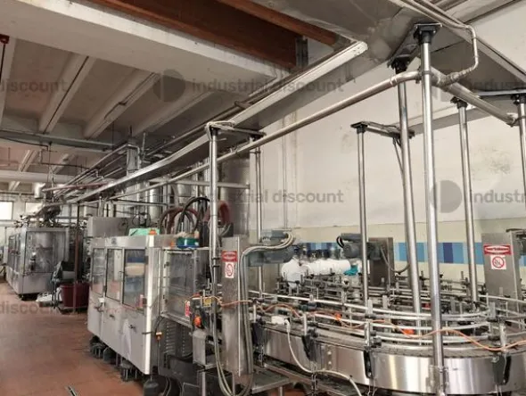 1#9381 Linea di imbottigliamento vino