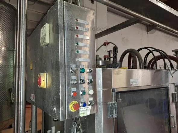 1#9381 Linea di imbottigliamento vino