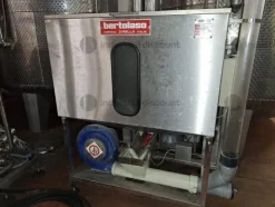 1#9381 Linea di imbottigliamento vino