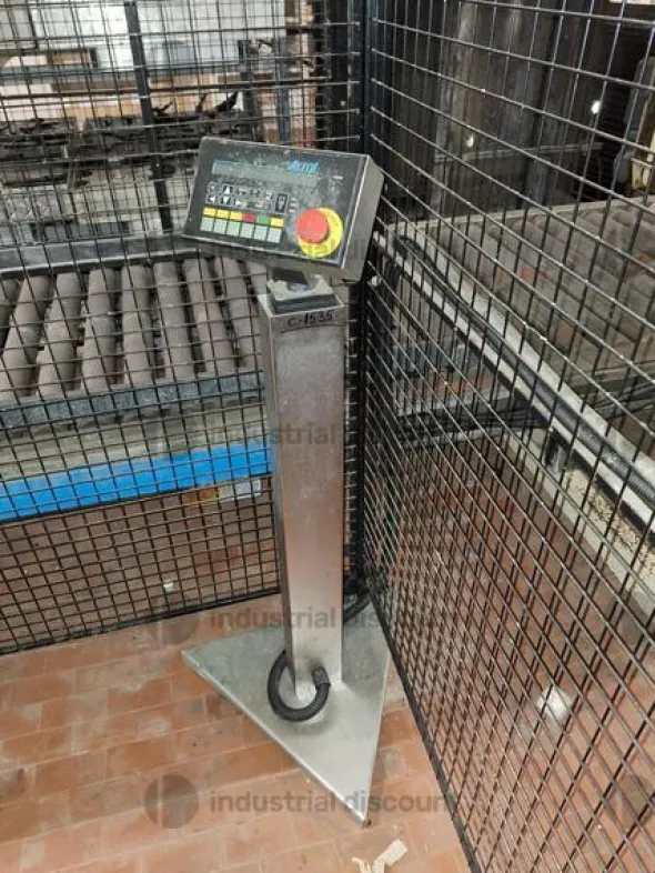 1#9381 Linea di imbottigliamento vino