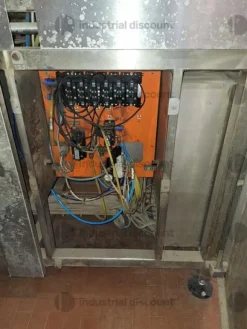 1#9381 Linea di imbottigliamento vino