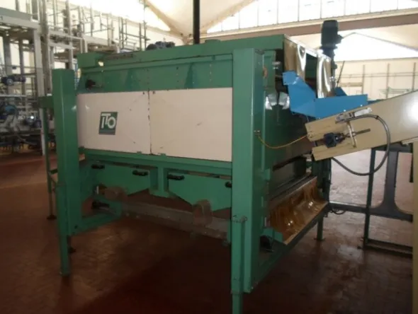 5#69013 Linea di selezione e confezionamento Ito/Sorma susine