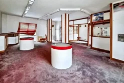 #25803 Locale commerciale con cantina (ex istituto bancario)