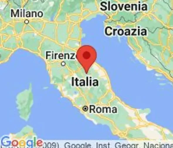 #22970 Locale commerciale con due garage