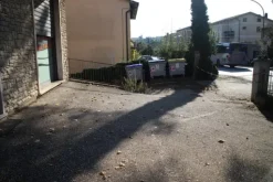 #11751 Locale commerciale con zona ristoro al piano terra