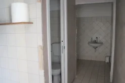 #11751 Locale commerciale con zona ristoro al piano terra