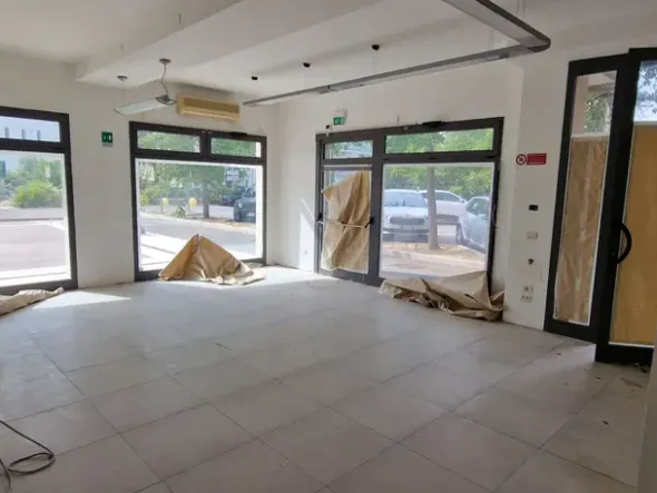 #2536109 Locale direzionale ex filiale bancaria