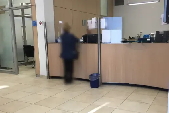 #19656 Locali adibiti ad istituto di credito