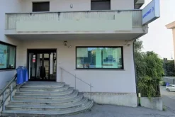 #19646 Locali adibiti ad istituto di credito
