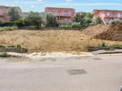 #24780 Lotti edificabili a destinazione residenziale