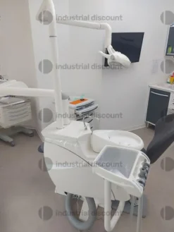 13#8917 Lotto blocco diArredo tecnico e materiale di consumo da ambulatorio odontoriatrico