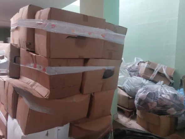 3#8463 Lotto blocco di rimanenze di magazzino e macchine per la lavorazione di calzature