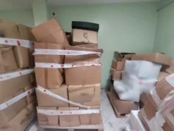 3#8463 Lotto blocco di rimanenze di magazzino e macchine per la lavorazione di calzature