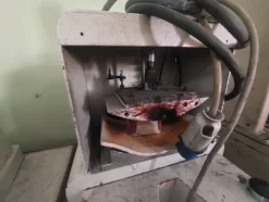 3#8463 Lotto blocco di rimanenze di magazzino e macchine per la lavorazione di calzature