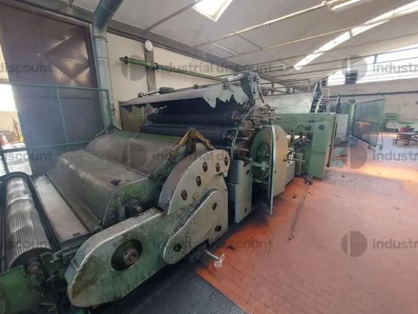 1#9351 Lotto in blocco di macchinari per la filatura e cardatura tessile ed autocarro Iveco