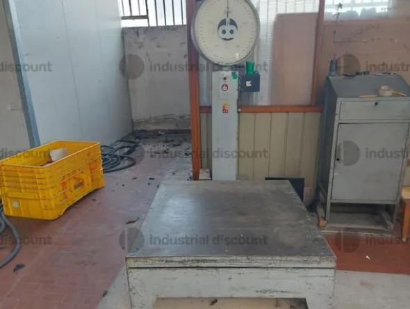 1#9351 Lotto in blocco di macchinari per la filatura e cardatura tessile ed autocarro Iveco