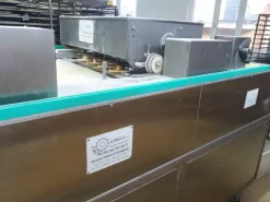 macchina automatica per la produzione di croissant