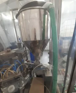 Macchina automatica per l'imballaggio in tubi COMADIS