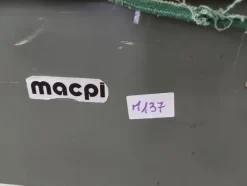 133#6059 Macchina imbastitrice Pfaff e piano da stiro Macpi