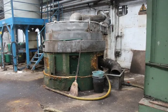 1#7482 Macchinari e attrezzature per carbonizzo e autocarro Iveco