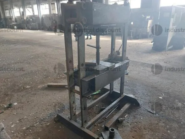 2#9578 Macchinari industriali e attrezzatura