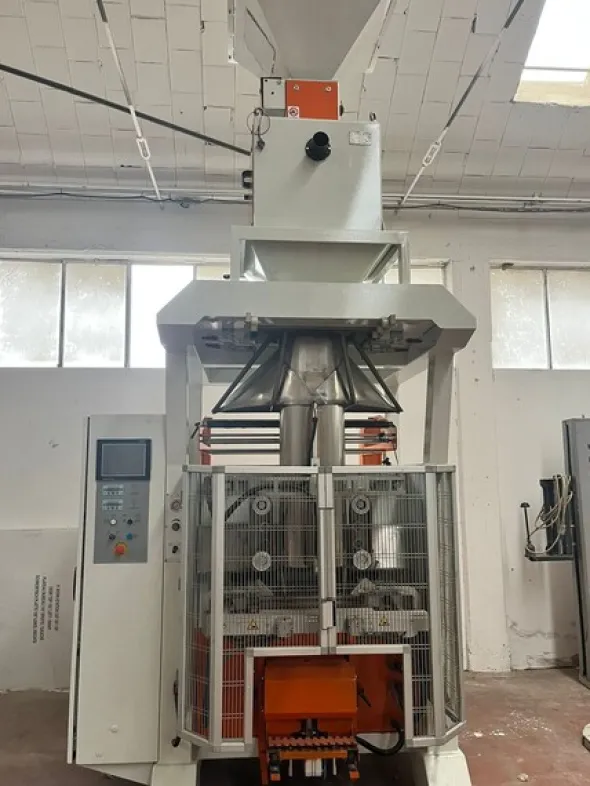 2#8415 Macchinario pesatrice insaccatrice e Robot Tek