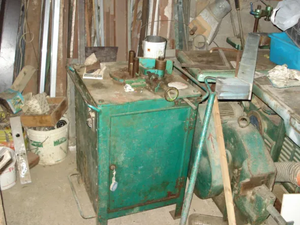 Macchinari per il taglio e la piegatura del ferro