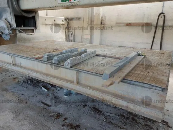 15#7722 Macchinari per la lavorazione del marmo autocarri Peugeot e arredi ufficio