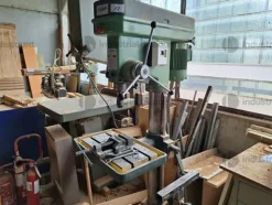 9#9200 Macchinari per lavorazione legno muniteria e ricambi vari