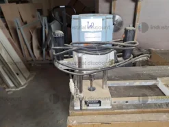 9#9200 Macchinari per lavorazione legno muniteria e ricambi vari