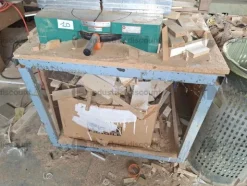 9#9200 Macchinari per lavorazione legno muniteria e ricambi vari