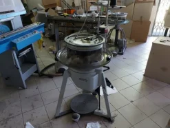 2#6201 Macchinari tessili e arredamento ufficio