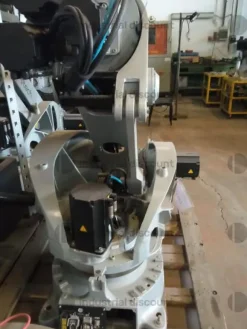 2#9045 Macchina robot Comau