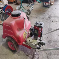 7#9344 Macchine agricole attrezzature e arredi da ufficio