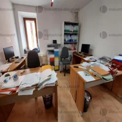 7#9344 Macchine agricole attrezzature e arredi da ufficio