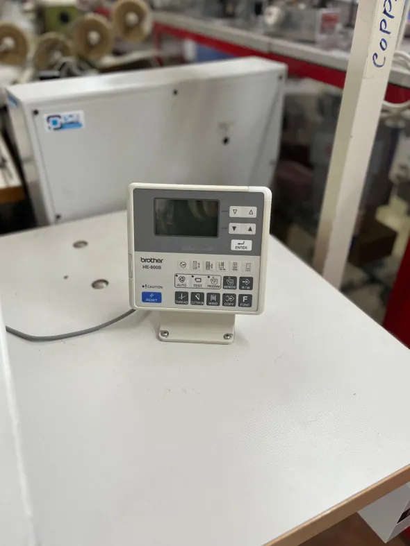 MACCHINE CUCIRE ASOLATRICE BROTHERHE800A HE800B