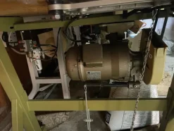 1#8132 Macchine da cucire e attrezzatura palestra