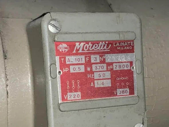 1#7461 Macchine da cucire e per il confezionamento di capi di abbigliamento